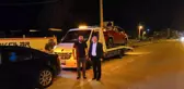 TOGG'u gören belediye başkanı çekicinin önünü kesti, renkli görüntüler oluştu
