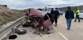 AFYONKARAHİSAR'DA OTOMOBİLLER ÇARPIŞTI; 1 ÖLÜ, 7 YARALI