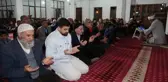 Vanlılar Kadir Gecesi'nde camilere akın etti
