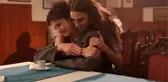Aile dizisinde dikkat çeken eşçinsel detayı! İzleyiciler ikiye bölündü