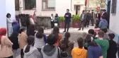 Bayram öncesi gençlerden şehitlik ziyareti