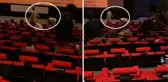 Fanteziniz batsın! Sevgilisinin boynuna tasma takıp sinema salonunda dolaştırdı