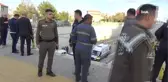 Hafif ticari araç alt geçide düştü: 2 ölü, 1 yaralı