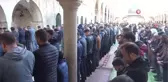 Adalet Bakanı Bozdağ Şanlıurfa'da bayram namazı kıldı