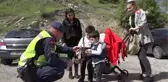 Şırnak'ta jandarma, sınır noktalarında vatandaşın bayramını kutladı