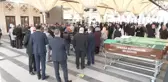 Eski SHP Diyarbakır Milletvekili Mahmut Uyanık Son Yolculuğuna Uğurlandı