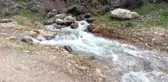 Yıllardır kuru olan su kaynağı depremden sonra akmaya başladı