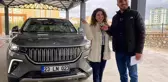 TOGG'un ilk teslimatı Elazığ'a yapıldı, vatandaşların ilgisi yoğun oldu