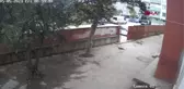 KIZININ SAÇININ ÇEKİLDİĞİ İDDİASIYLA GELDİĞİ OKULDA MÜDÜR YARDIMCISINI VURDU