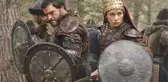 Kuruluş Osman dizisinin oyuncuları Buse Arslan ve Çağrı Şensoy nişanlandı