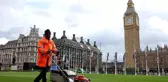 Londra'da taç giyme töreni için hazırlıklar tamamlandı
