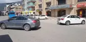 Satışını yeni aldığı araçla dakikalar sonra kaza yaptı