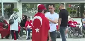 Özel gençlere davullu zurnalı asker uğurlaması