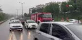 Kartal'da su birikintisinden ötürü kontrolden çıkan araç takla attı