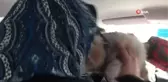 Otomobilin çarptığı köpeğe merhametli doktor müdahale etti
