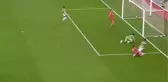 F.Bahçe-Sivas maçını anlatan spiker, herkesi kahkahaya boğdu! Yaptığı hataya kendisi de güldü