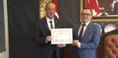 CHP'li milletvekili Akay, 'Objektif ve huzurlu bir seçim geçirdik' -Milletvekili Cevdet Akay, mazbatasını aldı