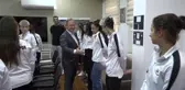 Bornova HİTAB Spor Kadın Futbol Takımı Başkan İduğ'u ziyaret etti