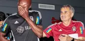 Ağladı ağlattı! Beşiktaş'tan bir Atiba Hutchinson geçti