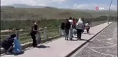 Kadın muhtar çocuklarla buluştu, sokak sokak temizlik yaptı