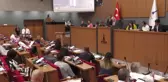 İzmir Büyükşehir Meclisindeki Arbede Sonrası Özür Mesajı