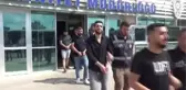 Adana'da bir kişiyi öldürüp, 4 kişiyi yaralayan 2 şüpheli tutuklandı