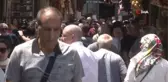 Bayramlık çikolata ve şeker almak isteyenlerin tercihi Eminönü oldu