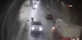 Çocuğunu motosikletin önüne oturtan baba, önündeki araca böyle çarptı