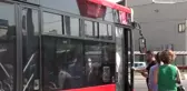 İzmir'deki Kadın Şoförler Ulaşımda Memnuniyet Yaratıyor