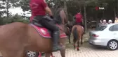 Aydos'ta atlı polisler bayramda devriye gezdi