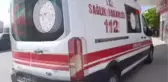 Otomobil kavşaktan dönen çekiciye çarptı: 1 ölü, 3 yaralı