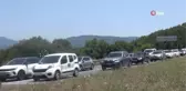 Karayolunda tatilcilerin dönüş yoğunluğu... Kilometrelerce kuyruk oluştu Trafik ışıkları iptal
