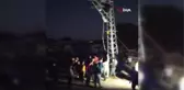 Yüksek gerilim hattında akıma kapılan şahsı kurtarma mücadelesi cep telefonu kamerasında