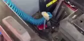 Tarlada çalışan traktöre giren yılan korku dolu anlar yaşattı
