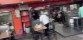 İzmir'de çalışma izni olmayan göçmenler yakalandı