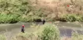 24 gündür kayıp olan Korhan Berzeg, çevredeki dere yataklarında arama yapılıyor