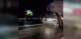 Emniyet şeridinde duran yakıt tankerine arkadan çarpan otomobilde 3 kişi hayatını kaybetti