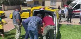Antalya'da taksi kaza yaptı, 3 kişi yaralandı