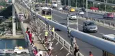 15 Temmuz Şehitler Köprüsü'ne Türk Bayrağı Asıldı
