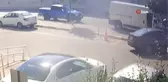 Komşuların silahlı, bıçaklı otopark kavgası kamerada