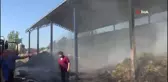 Hayvan çiftliğinde saman yangını çıktı