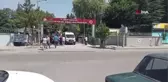 Uyuşturucu etkisindeki şahıs silahla iki kişiyi yaraladıktan sonra intihar etti