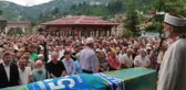 Rize'de teyzesinin ev sahibi tarafından bıçaklanan genç son yolculuğuna uğurlandı
