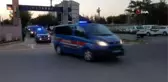 Sini ve leğende bonzai, çantada uyuşturucu hap çıktı