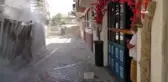 90 yıllık tarihi binada çıkan yangın paniğe neden oldu