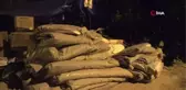 Kozanlılar geceyi çadırda geçiriyor