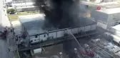 Geri dönüşüm deposundaki yangına 4 saatte kontrol altına alındı