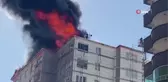 Kayseri'de binanın çatısını alevler sardı