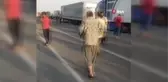 İran sınırında bekleyen tır şoförlerinden tepki