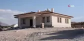 Deprem bölgesi Malatya'da köy evleri yapımında sona gelindi